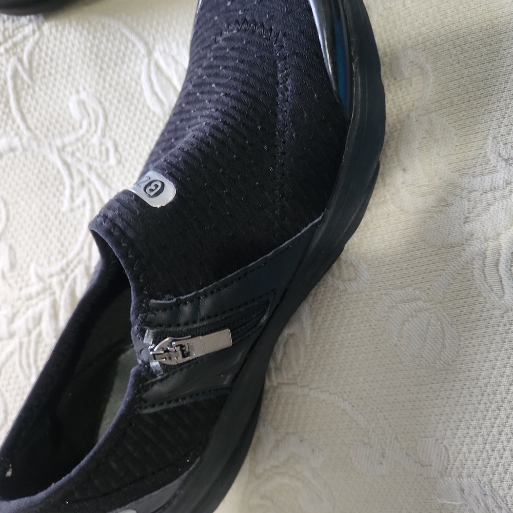 Bzees Slip On